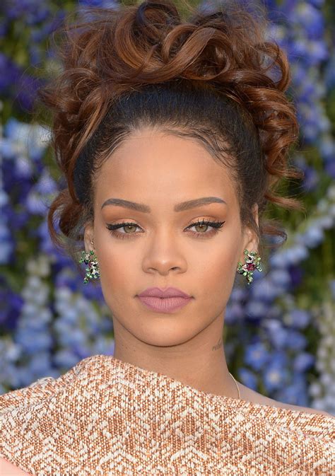 rihanna makeup celebrities.